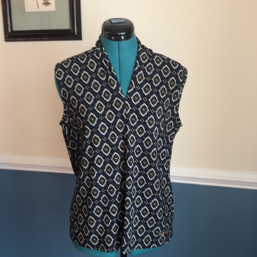 Nine West top